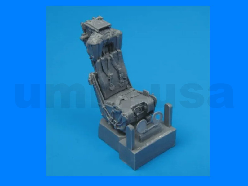 QB72011 F-4 Phantom II Ejection Seats with Safety Belts 1/72